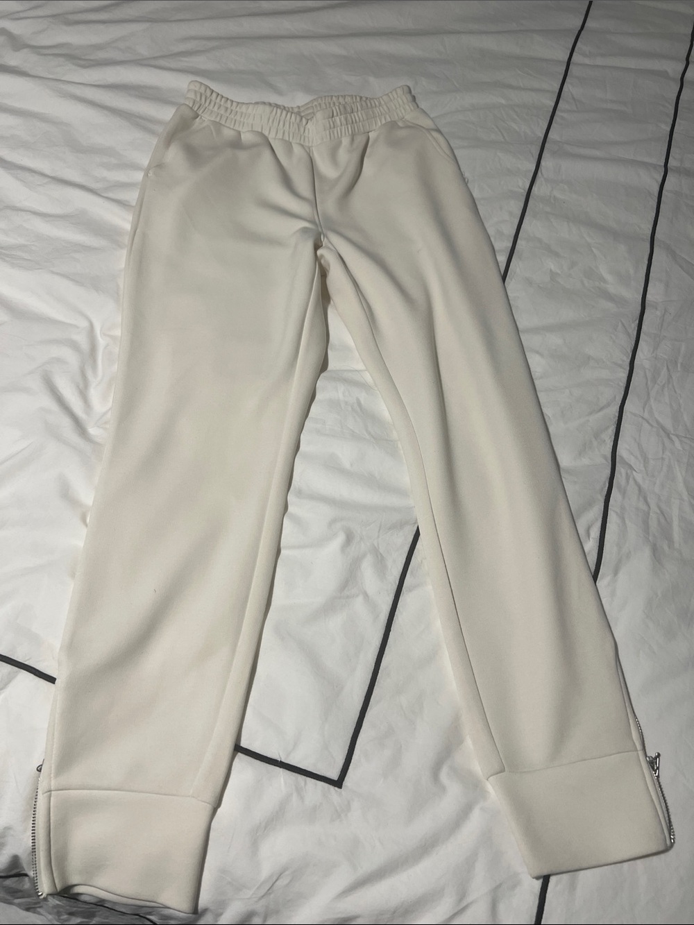 RW&CO. Cream Elastic Waist Casual jogger Pants